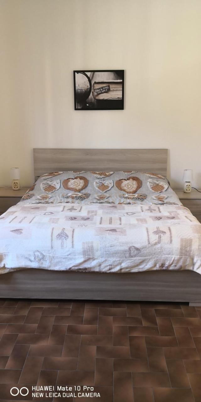 קזאלה מונפראטו Casa Della Sala Spada מראה חיצוני תמונה